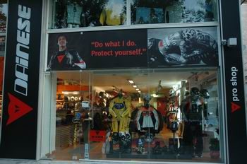>Dainese Pro Shop Kallirrois