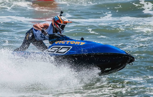 K.Reiterer “Clean Sweep” at UIM ABP season opener