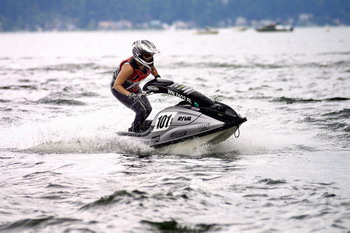 >Elif Hofer turned Pro