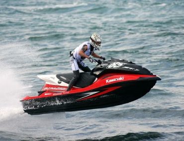 >Hood and seat for Ultra 250