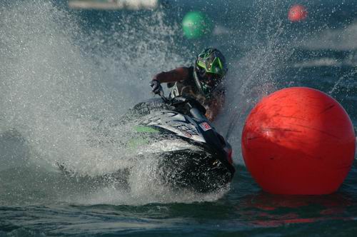 >O Motzouris επανέρχεται δριμύτερος