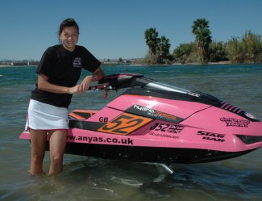 >Η Anya με special Hydrospace