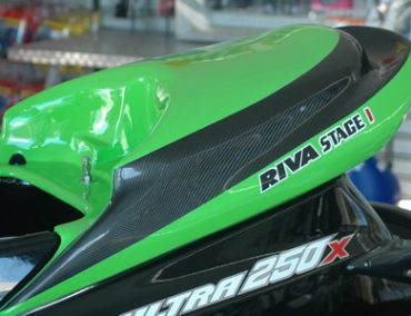 >Carbon ear seat from Riva