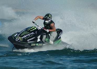 >A new hull from MaccRacing