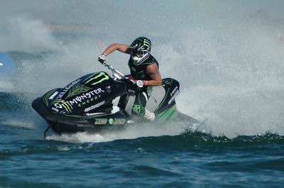 >A new hull from MaccRacing