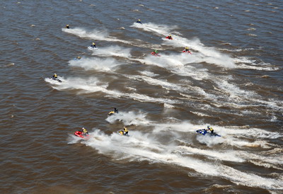 >Διαβάστε για το Jet Raid