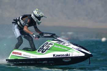 >JFC Team: Μόνο με τον Botti