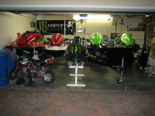 >Το γκαράζ του Craig Warner