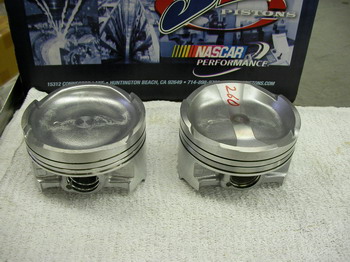 >New pistons for Ultra 260X