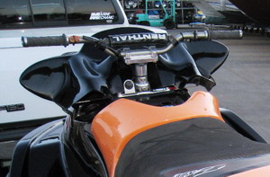 >Σωστή τιμονιέρα για Sea Doo