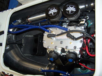 >Ο πύραυλος της Kommander Ind.