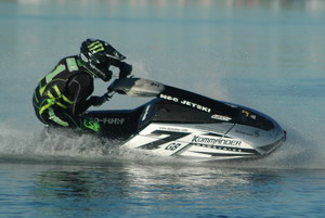>Motzouris rides a 4T Ski