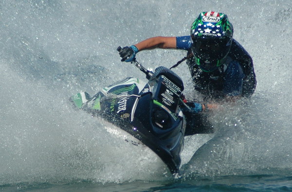 Emi Kanamori’s Limited SX-R ’09 – World Exclusive