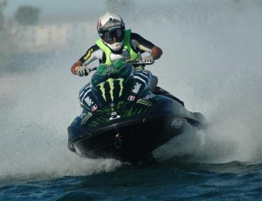 R&D’s Yamaha FZR #18:The real Monster – World Exclusive