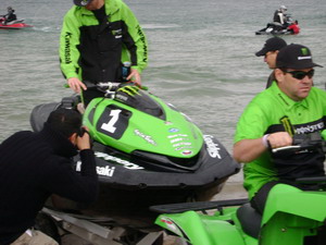 >Warner/Sheldon Team Kawasakis Offshore Ultra spec