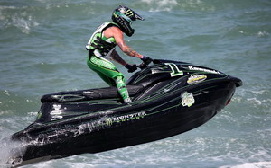 >Farthing & Hardwick dominate APBA Rounds 3, 4