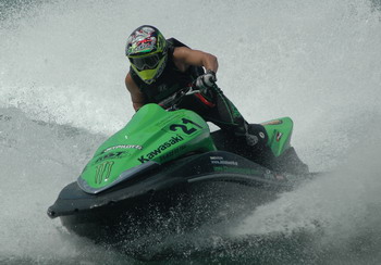 >Παραμένει πρώτος ο Μαλούχος