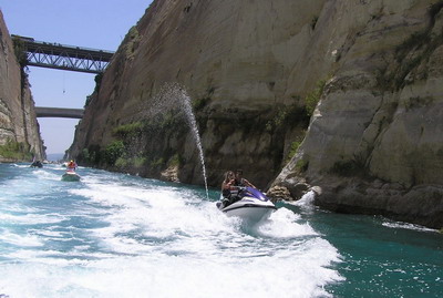 >Akropolis Jet Raid photo album σύντομα στον αέρα