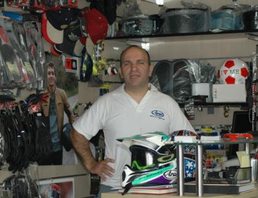 >Halaris Bikes Center στο διαδίκτυο