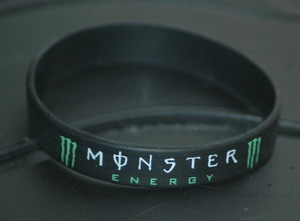 >Πλούσια αξεσουάρ Monster
