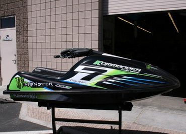 >Με τριπλό SX-R και ο Warner