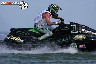 >Farthing wins Canadian Nationals