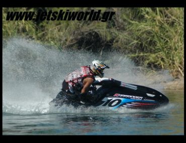 >Τρικύλινδρο SX-R με stock γάστρα