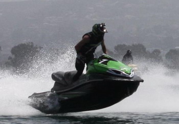 >Warner: Νικητής του 1st Round of Triple Crown series