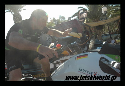 >Akropolis Jet Raid 2012:Σπέσιαλ καμπανάκι