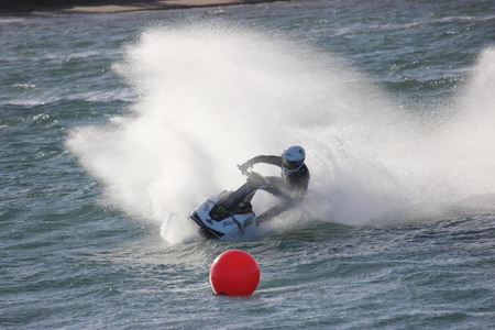 >Προπονείται ο Motzouris