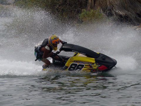 >Rob is burning laps