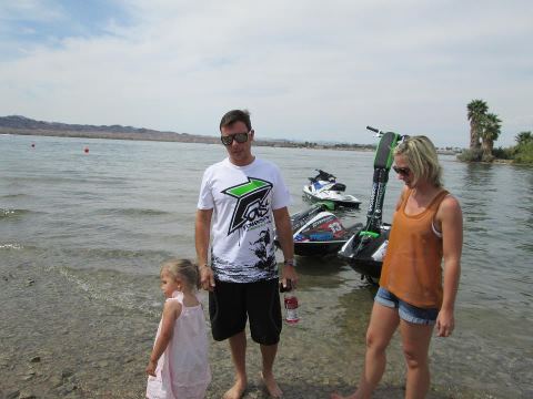 >Dustin Motzouris in Havasu