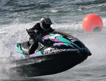 >Hajime Isahai in Havasu on his Yamaha