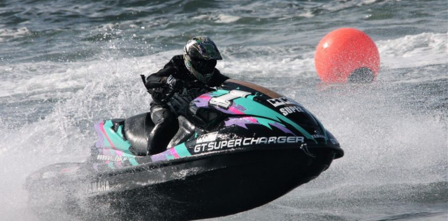 >Hajime Isahai in Havasu on his Yamaha