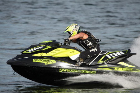 >Whos Favourite for Pro Runabout Open?