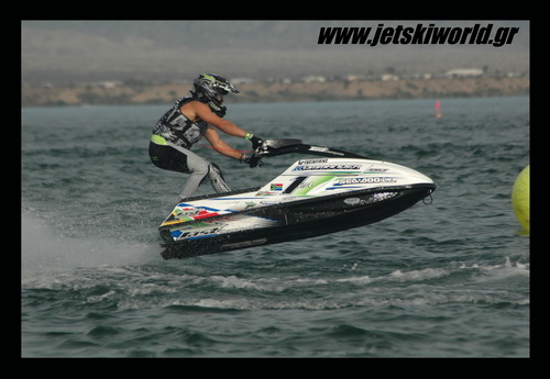 >Dustin Motzouris wins GP Ski