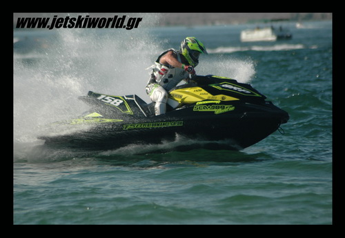 >Bushell won the first 2 motos in Thailand