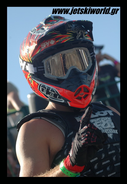 >Κρεμάει την φόρμα του ο Dauliach