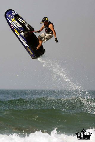 >O Dustin Motzouris σε κλασσική φιγούρα