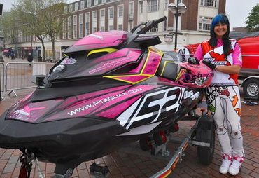 >Επιστρέφει η Anya