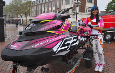 >Επιστρέφει η Anya