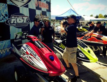 >Redingers V-Drive Kommnader hull