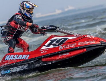 >Διπλά sponsons σε SX-R