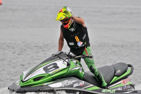 >Pastorello wins Heat 1 in Vladivostock