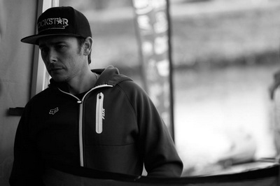 >Οι χορηγοί του Dustin Motzouris