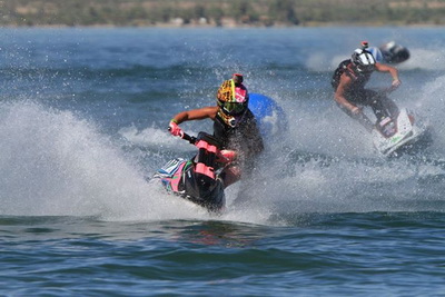 >Τίτλος για την Carmouche