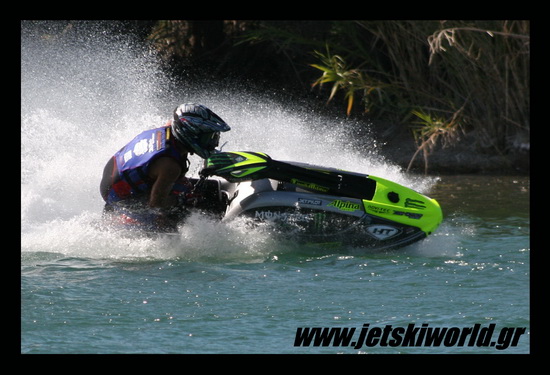 Chris MacClugage’s #30: Bullett Racing V2 Wideboy SX-R 2013 – World Exclusive