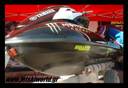 >Τι παίζεται με την γάστρα της Bullett Racing