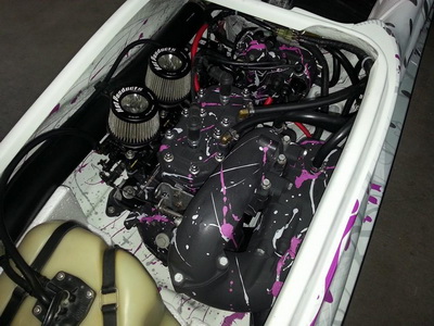 >Amazing engine compartment