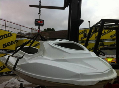 >Ελαφριά γάστρα για Sea-Doo